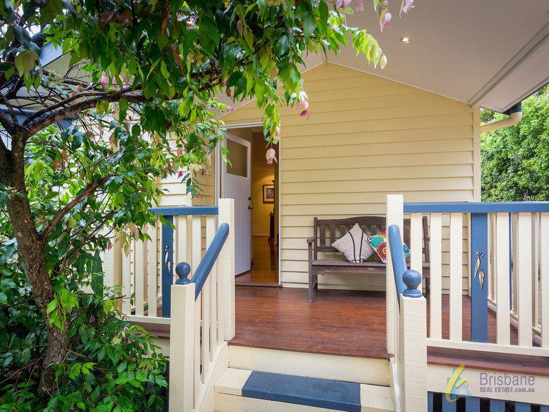 8 Mortlake Road