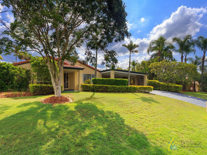 4 Pioneer Crescent