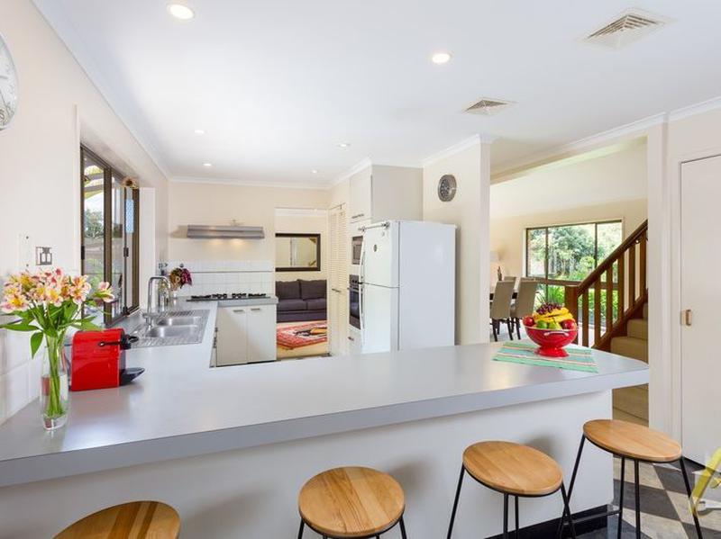 4 Tillbrook Street