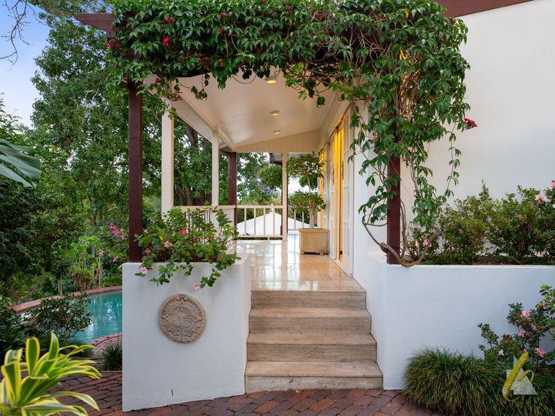 7 Baree Street