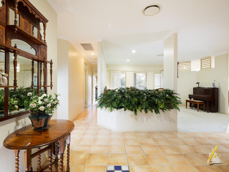 5 Montego Way
