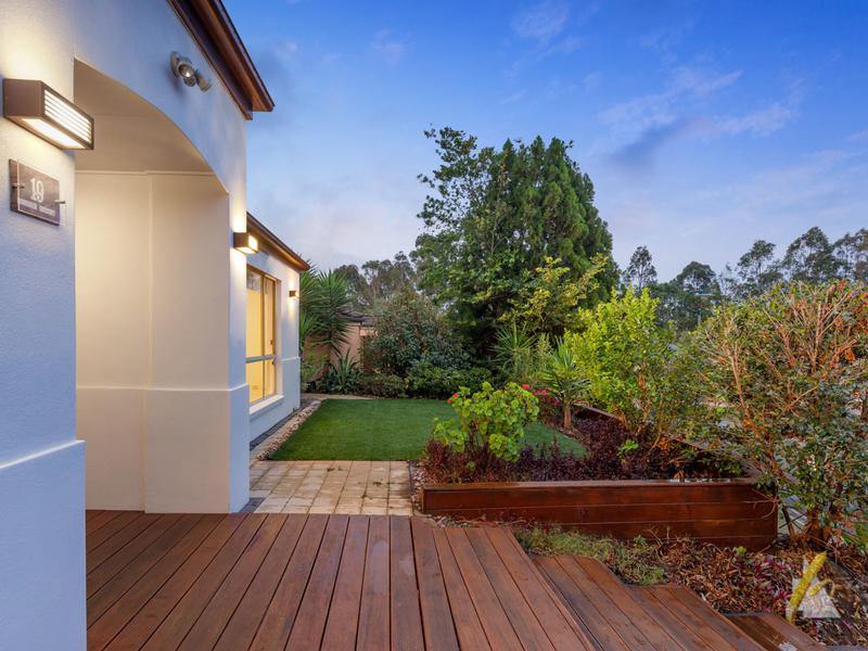 19 Homebush Crescent