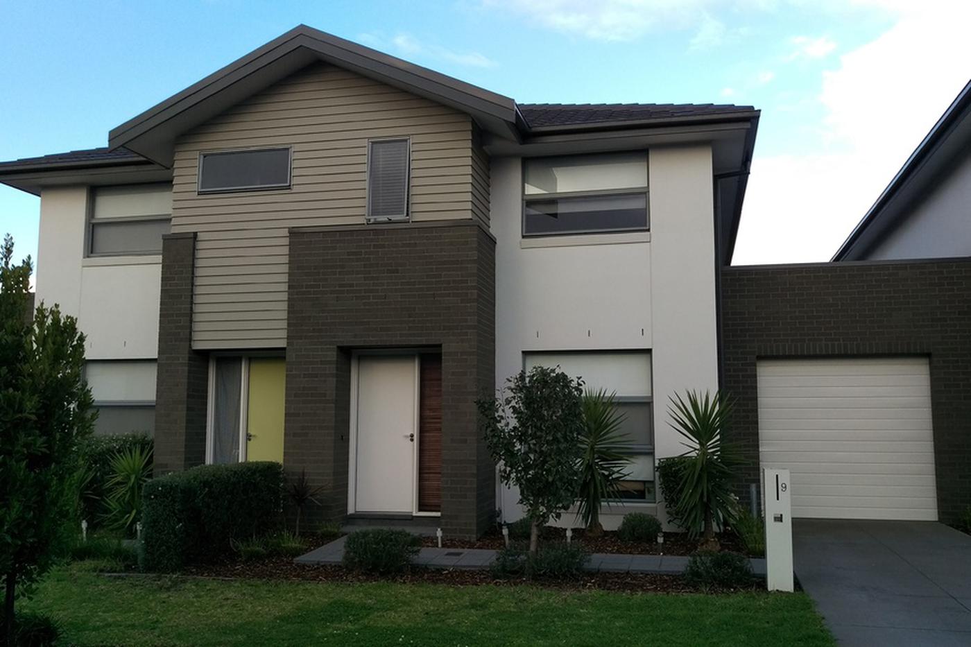 9 Brunton Crescent, Mulgrave VIC 3170 Townhouse Sold winrealestate
