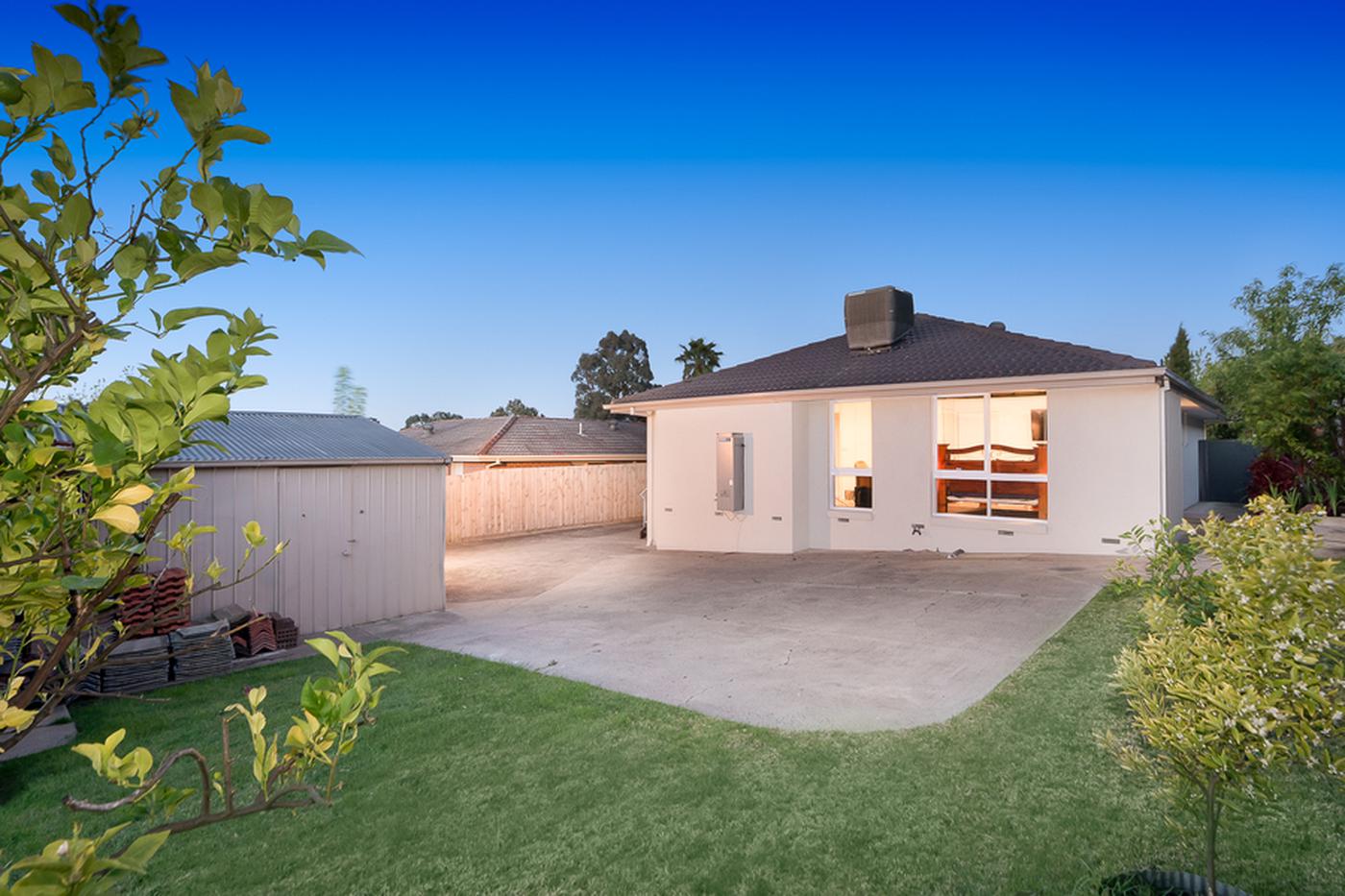 25 Haverbrack Drive, Mulgrave VIC 3170 House Sold