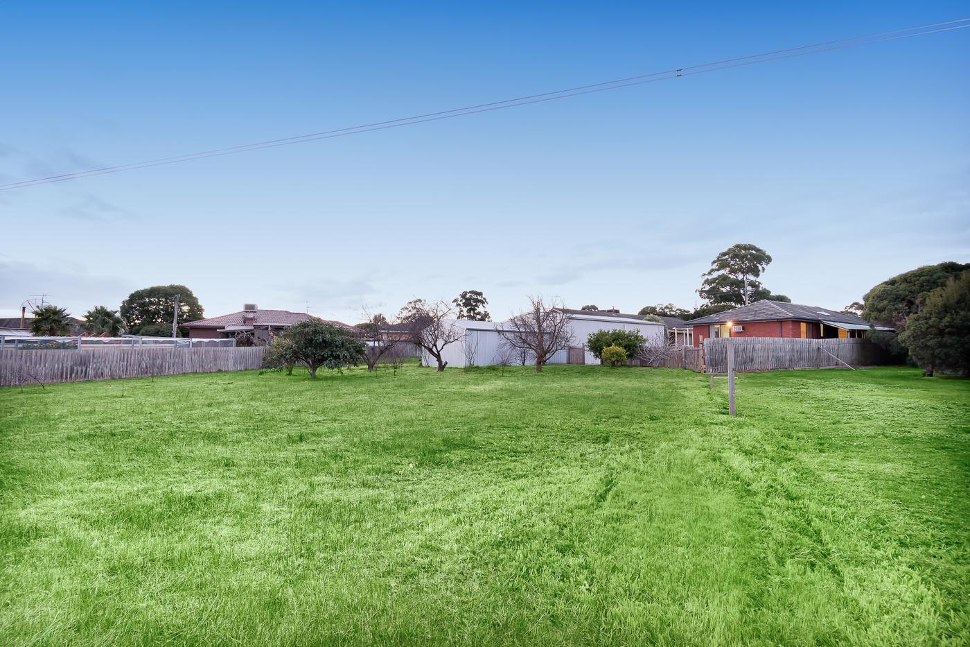 64 Tiverton Drive, Mulgrave VIC 3170 House Sold