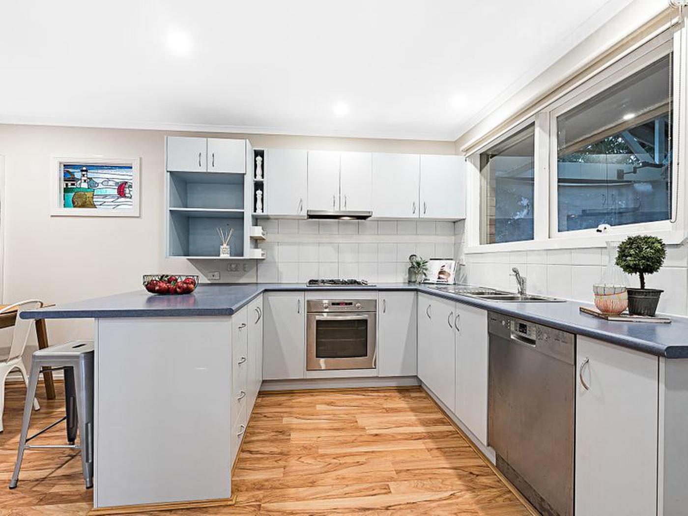 2 Street, Boronia VIC 3155 Property Information