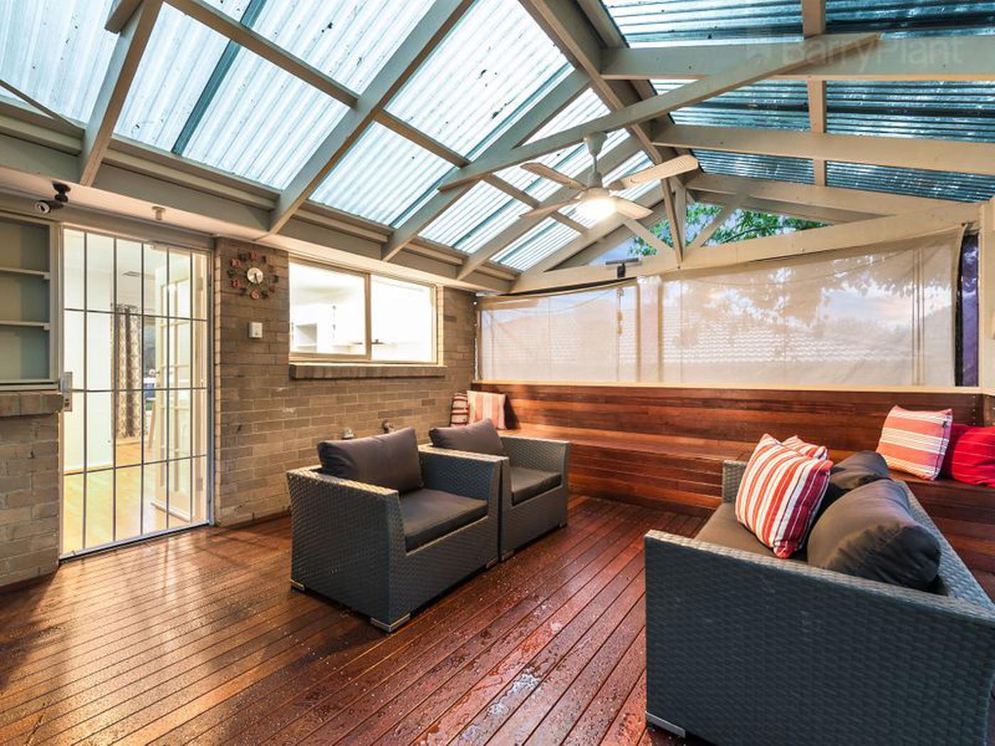 2 Street, Boronia VIC 3155 Property Information