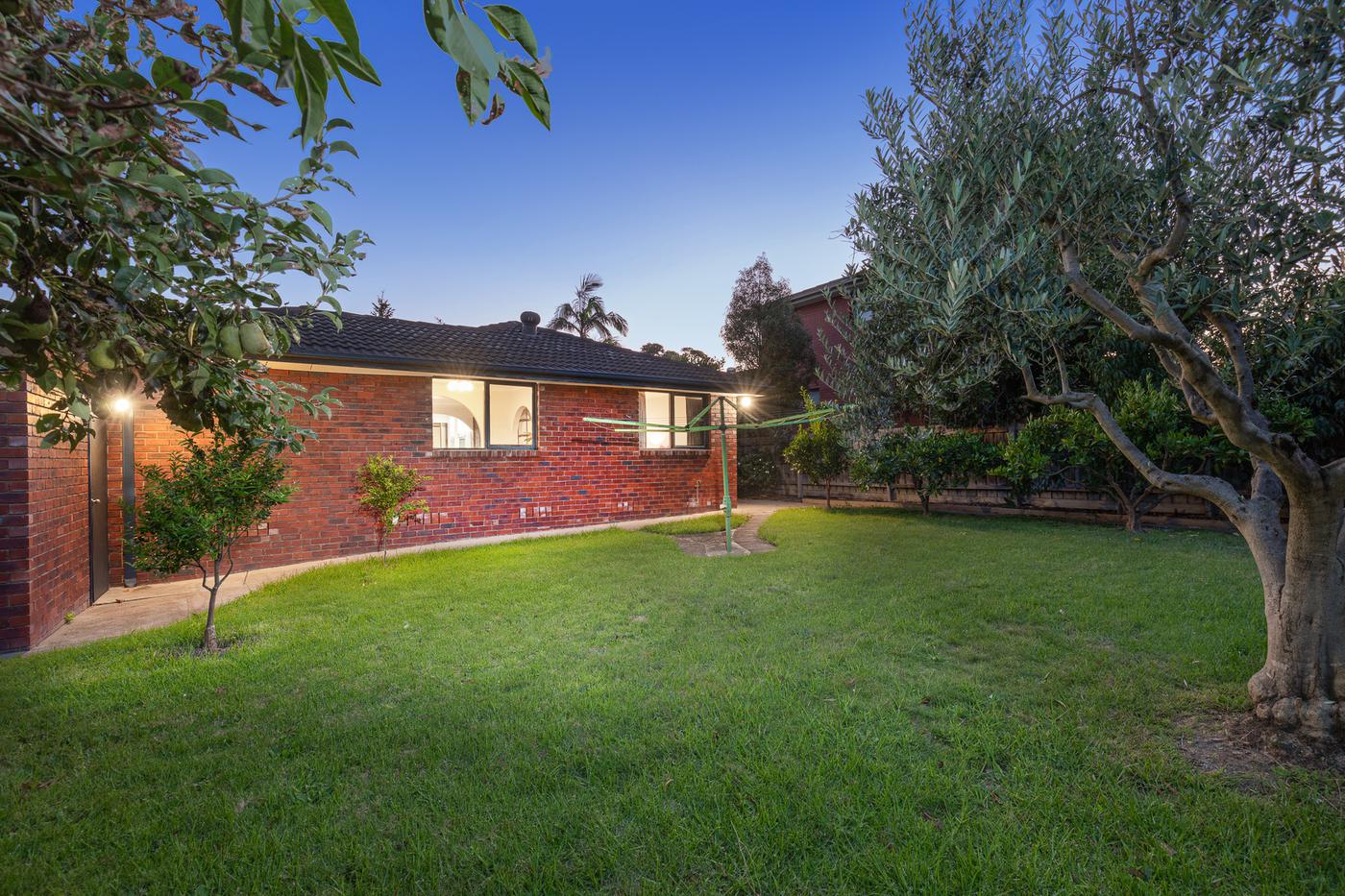 21 Jolimont Avenue, Mulgrave VIC 3170 Property Information