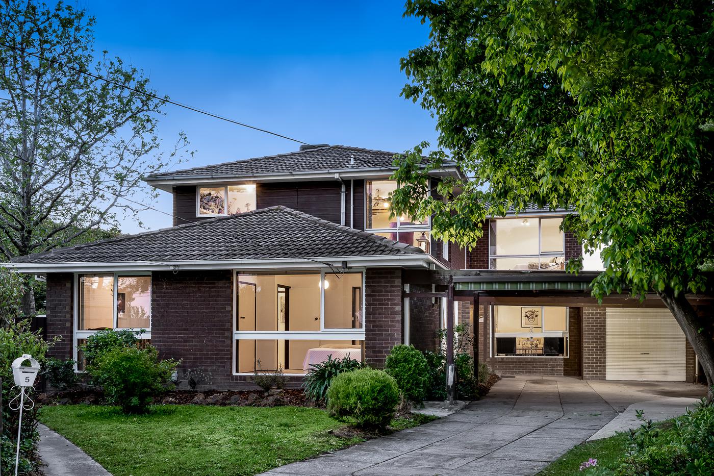 5 Selwyn Court, Mulgrave VIC 3170 House Sold