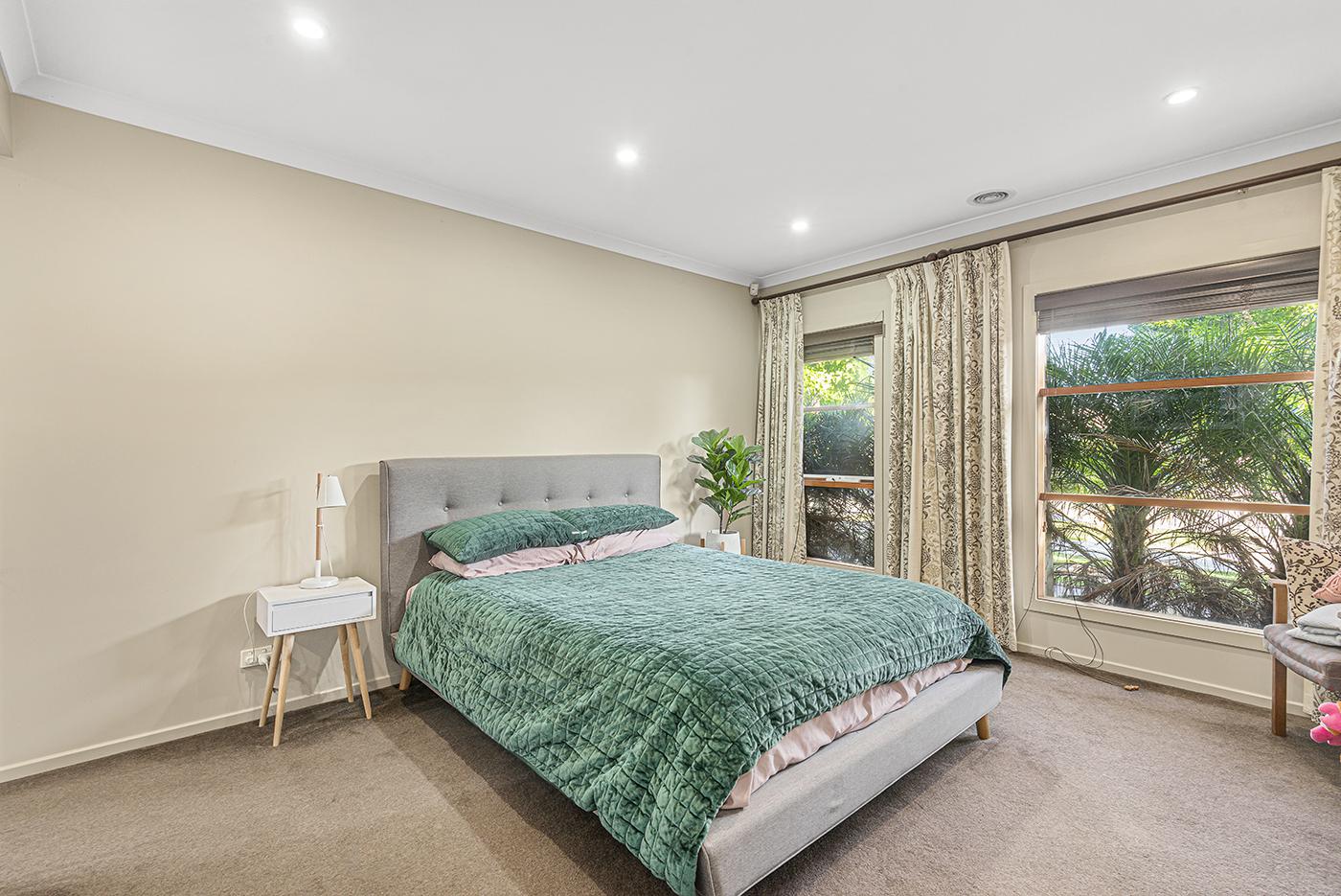 6 Sandarra Boulevard, Sandhurst VIC 3977 House Sold winrealestate