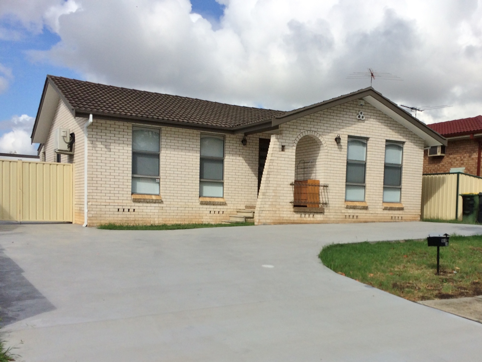 1034 The Horsley Drive, Wetherill Park NSW 2164 House Leased lsre