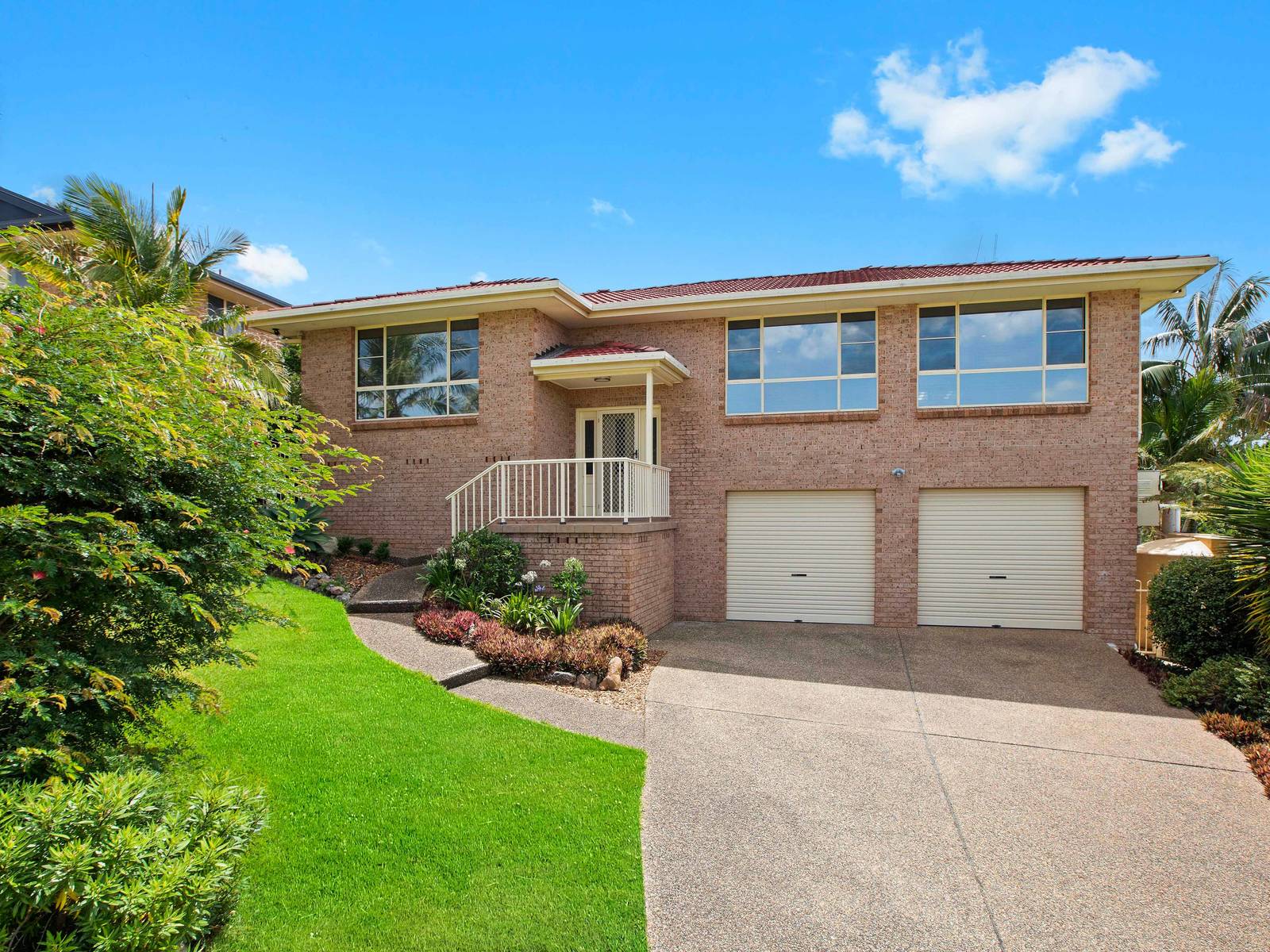 6 Coastlands Place, Port Macquarie NSW 2444 House Sold