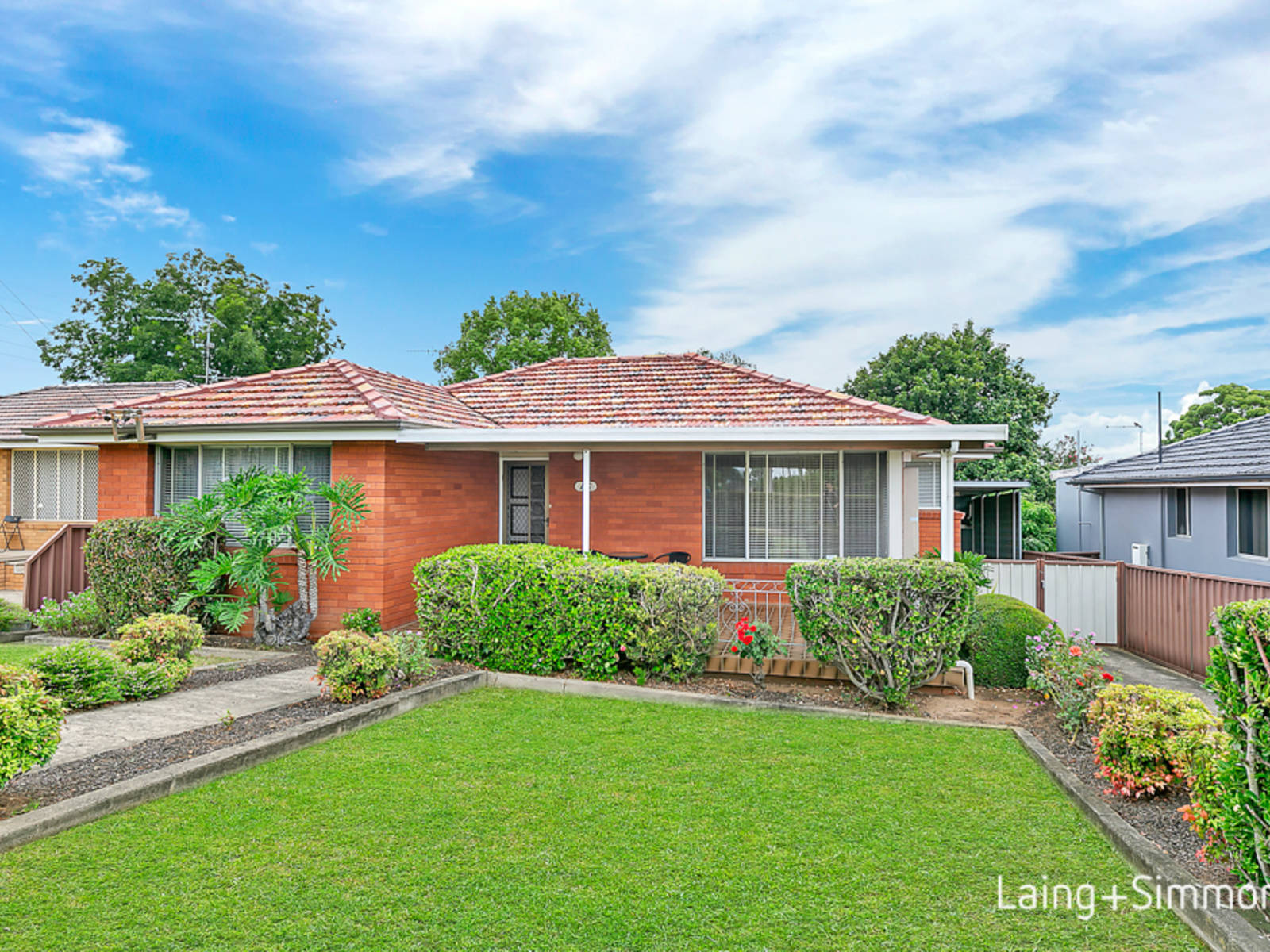 16 Nipigon Road, Seven Hills NSW 2147 House Sold