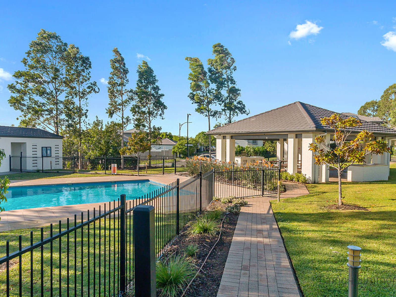 19 Brinsmead Avenue, Middleton Grange NSW 2171 House Leased