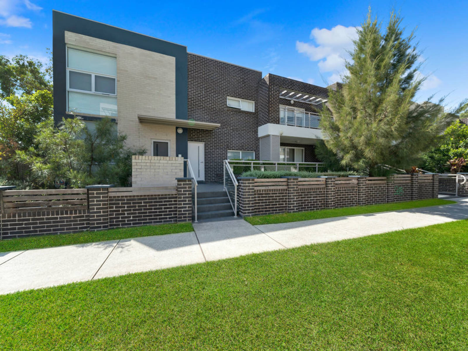 6/4 Barangaroo Road, Toongabbie NSW 2146 Townhouse Sold