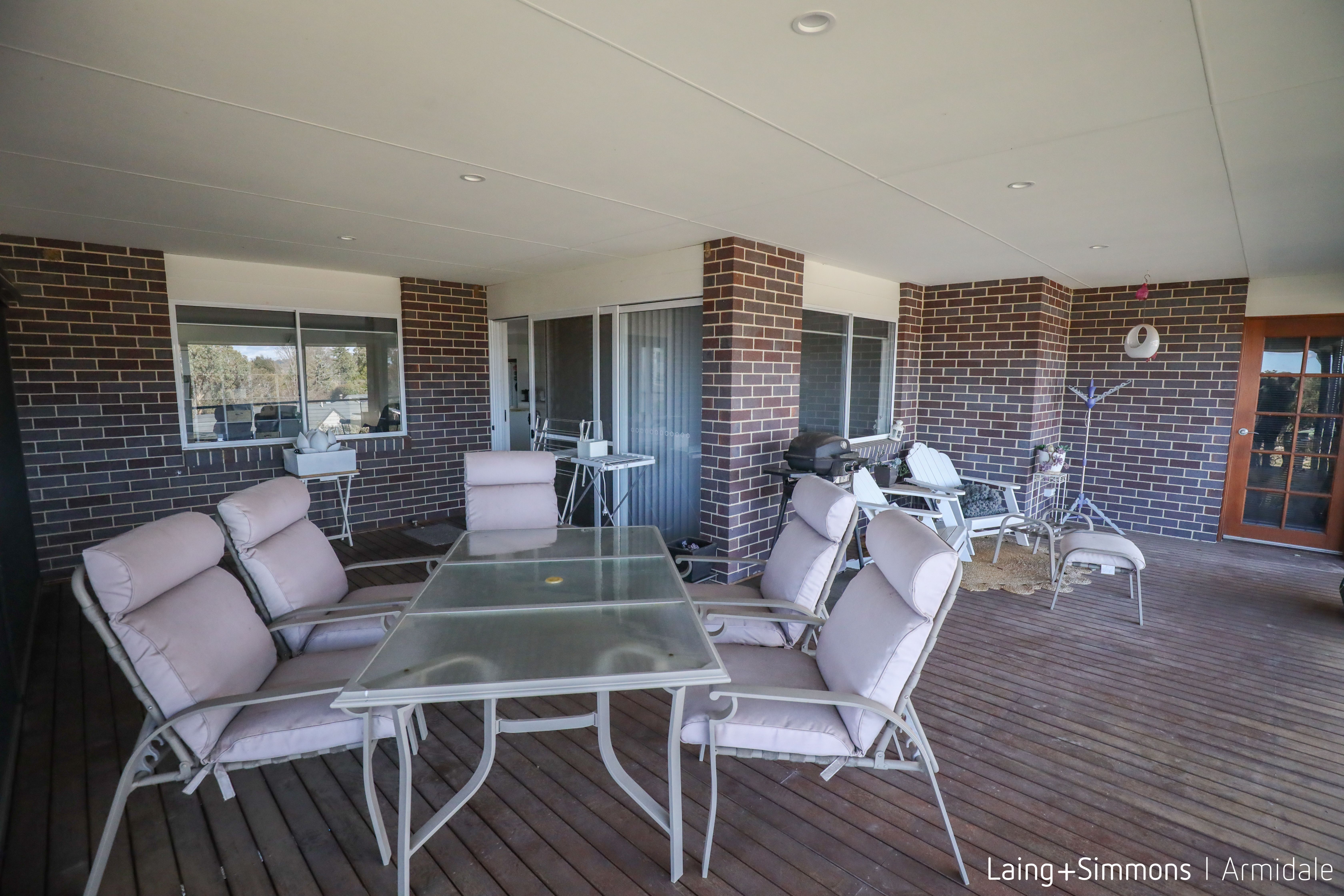 8 Fitzroy Street, URALLA NSW 2358 Property Information