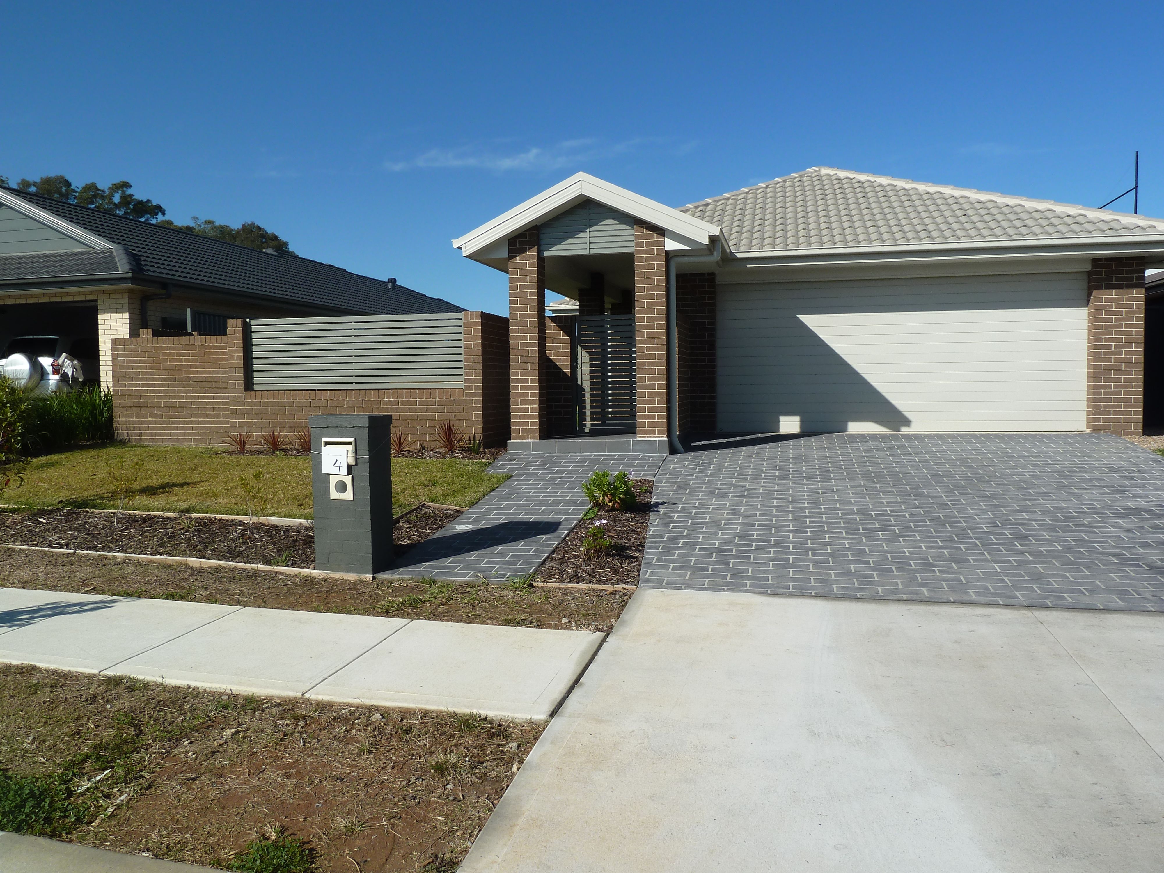 4 Brunswick Cct, Ropes Crossing NSW 2760 House Leased