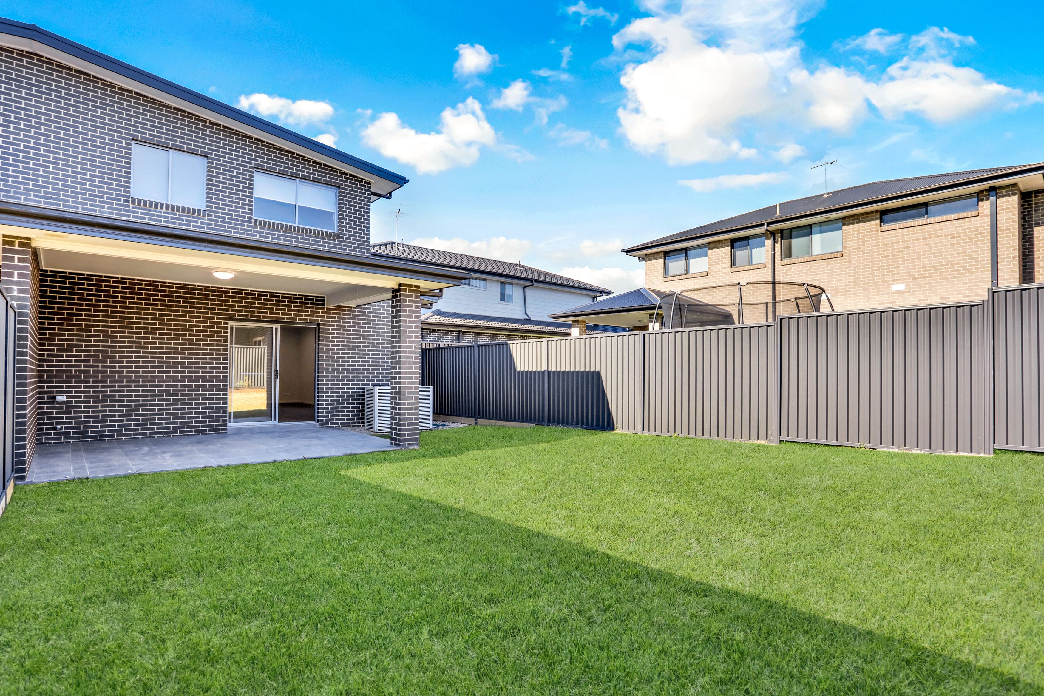 164b Willowdale Drive, Denham Court NSW 2565 DuplexSemidetached