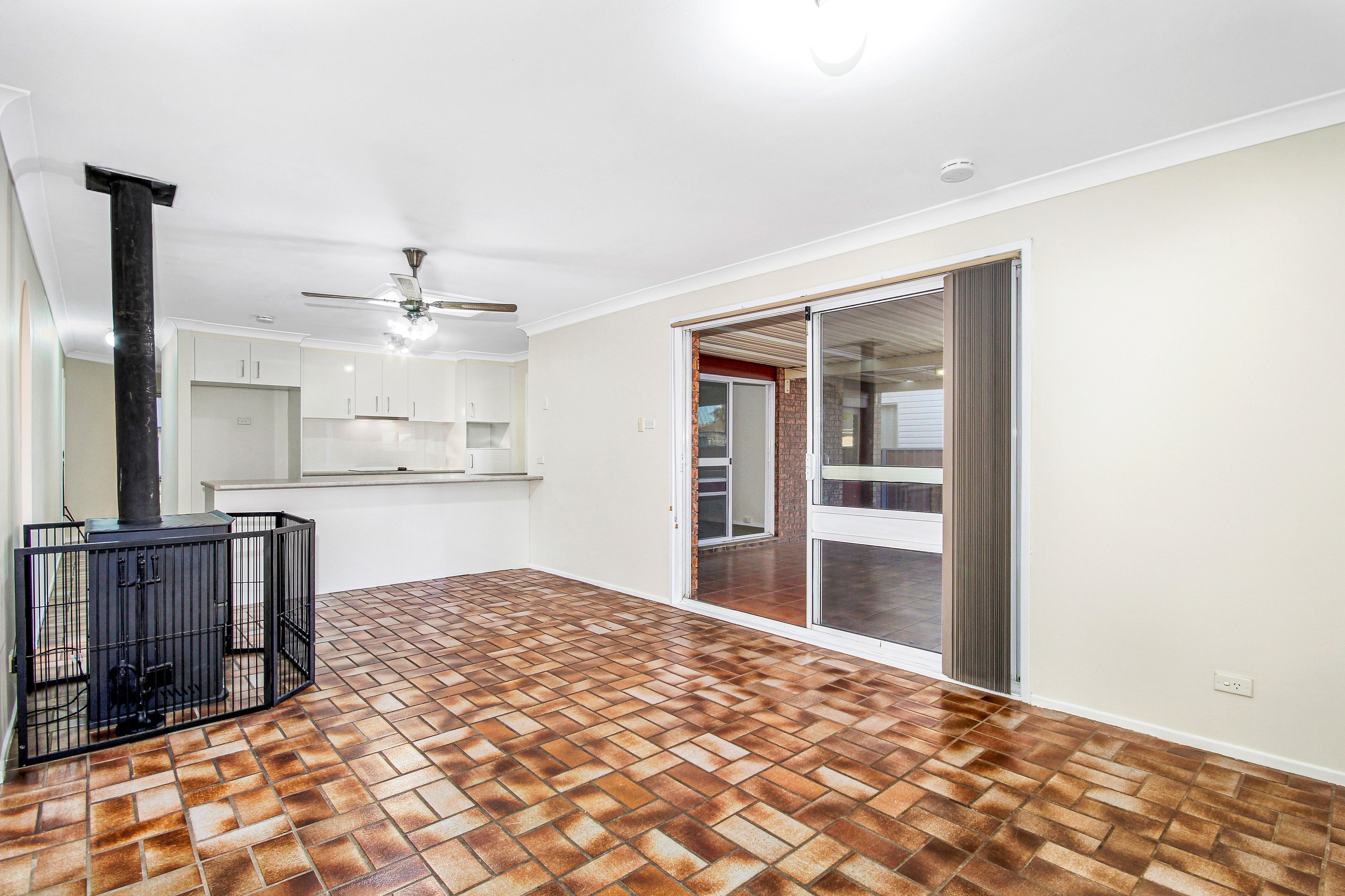 12 Gregory Ave, Oxley Park NSW 2760 House Leased