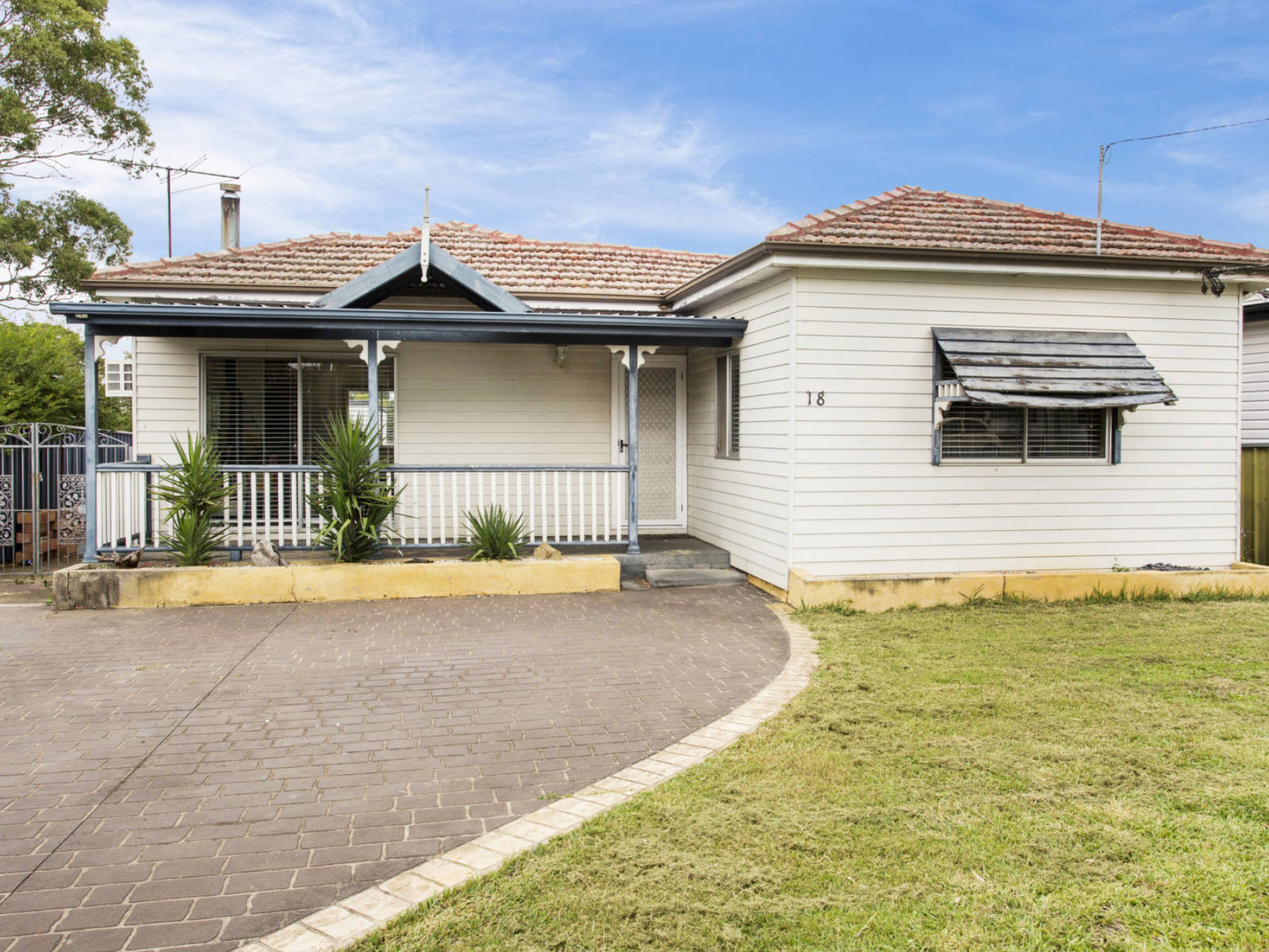 18 White Parade, St Marys NSW 2760 House Sold
