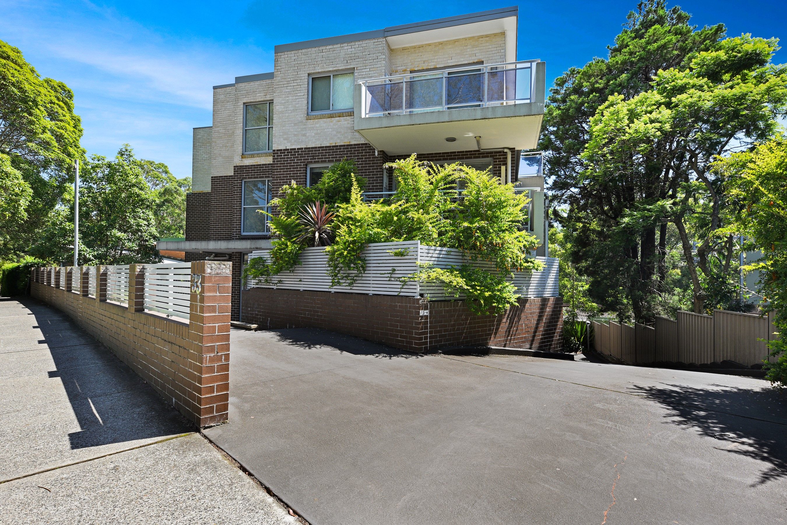 2/33 Hampden Road, Artarmon NSW 2064 Apartment Leased