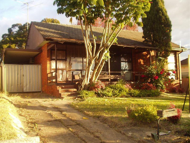 16 Carnation Avenue, Guildford NSW 2161 Property Information