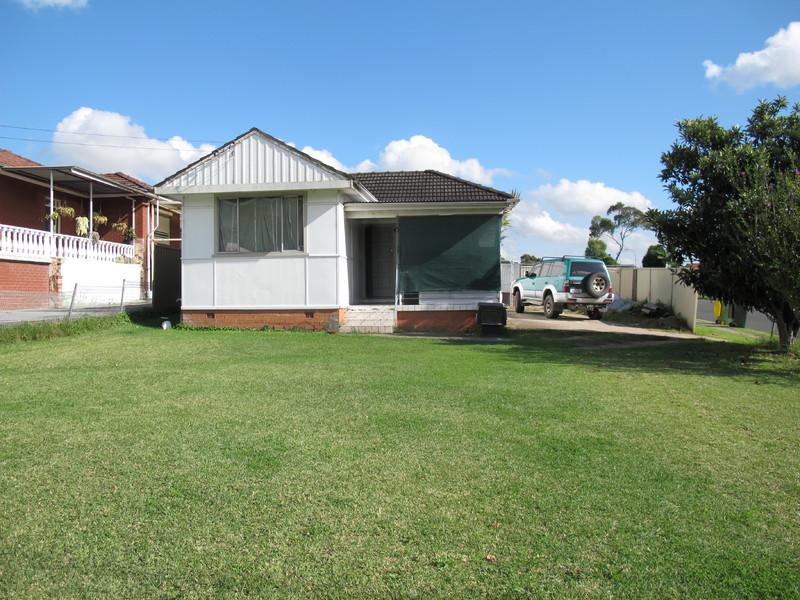 49 Montgomery Road, Bonnyrigg NSW 2177 House Sold
