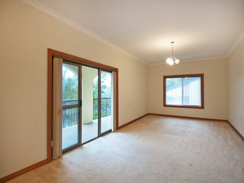136 Rose Avenue, WHEELER HEIGHTS NSW 2097 Property Information