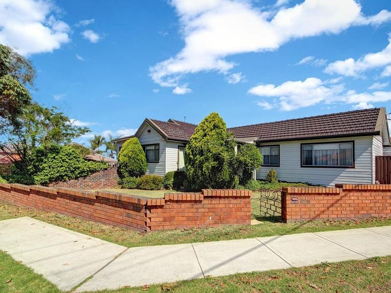31 Rawson Rd, Greenacre NSW 2190 House Sold