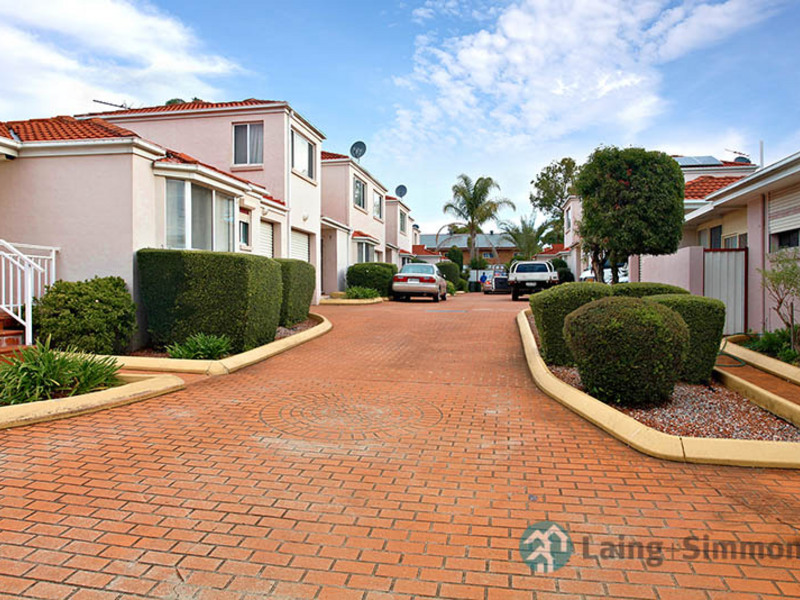 3 620 The Horsley Drive, Smithfield NSW 2164 Townhouse Sold