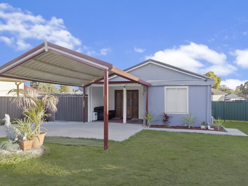32 Quakers Road, Marayong NSW 2148 Property Information