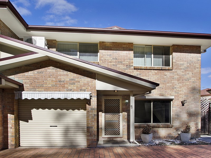 4 2 Charlotte Road, Rooty Hill NSW 2766 House Sold