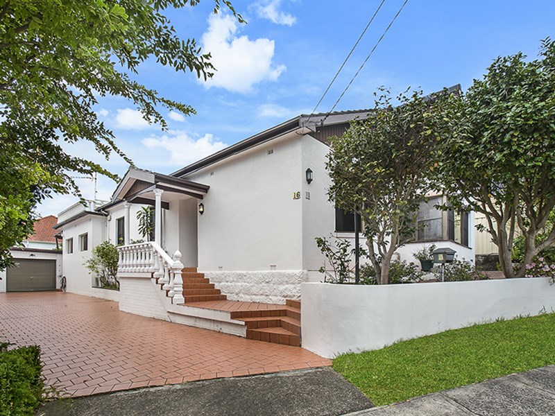16 Strickland St, Rose Bay NSW 2029 House Sold