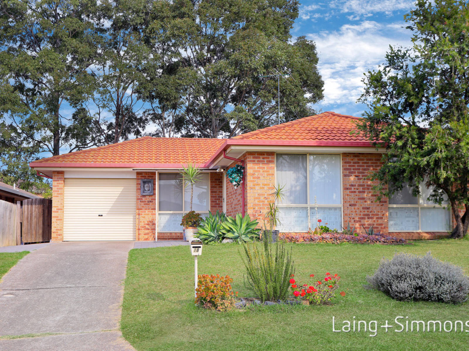 18 Phoenix Avenue, Stanhope Gardens NSW 2768 House Sold