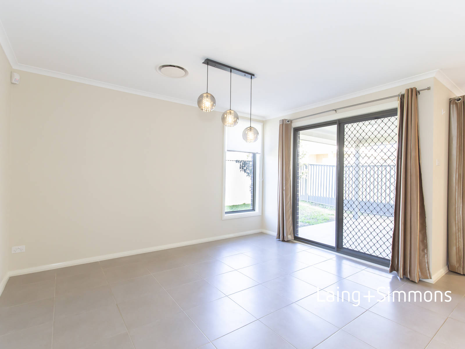 9 Tango Close, Jordan Springs NSW 2747 House Leased