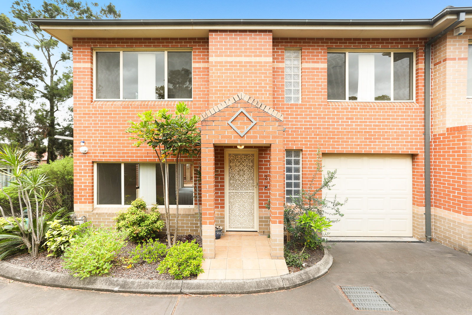 2/46a Grosvenor Road, South Hurstville NSW 2221 Townhouse Sold lsre