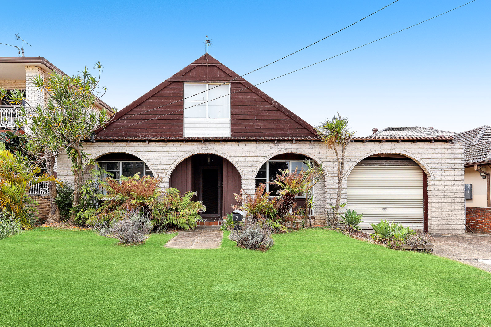 7 Cooleen Street, Blakehurst NSW 2221 House Sold