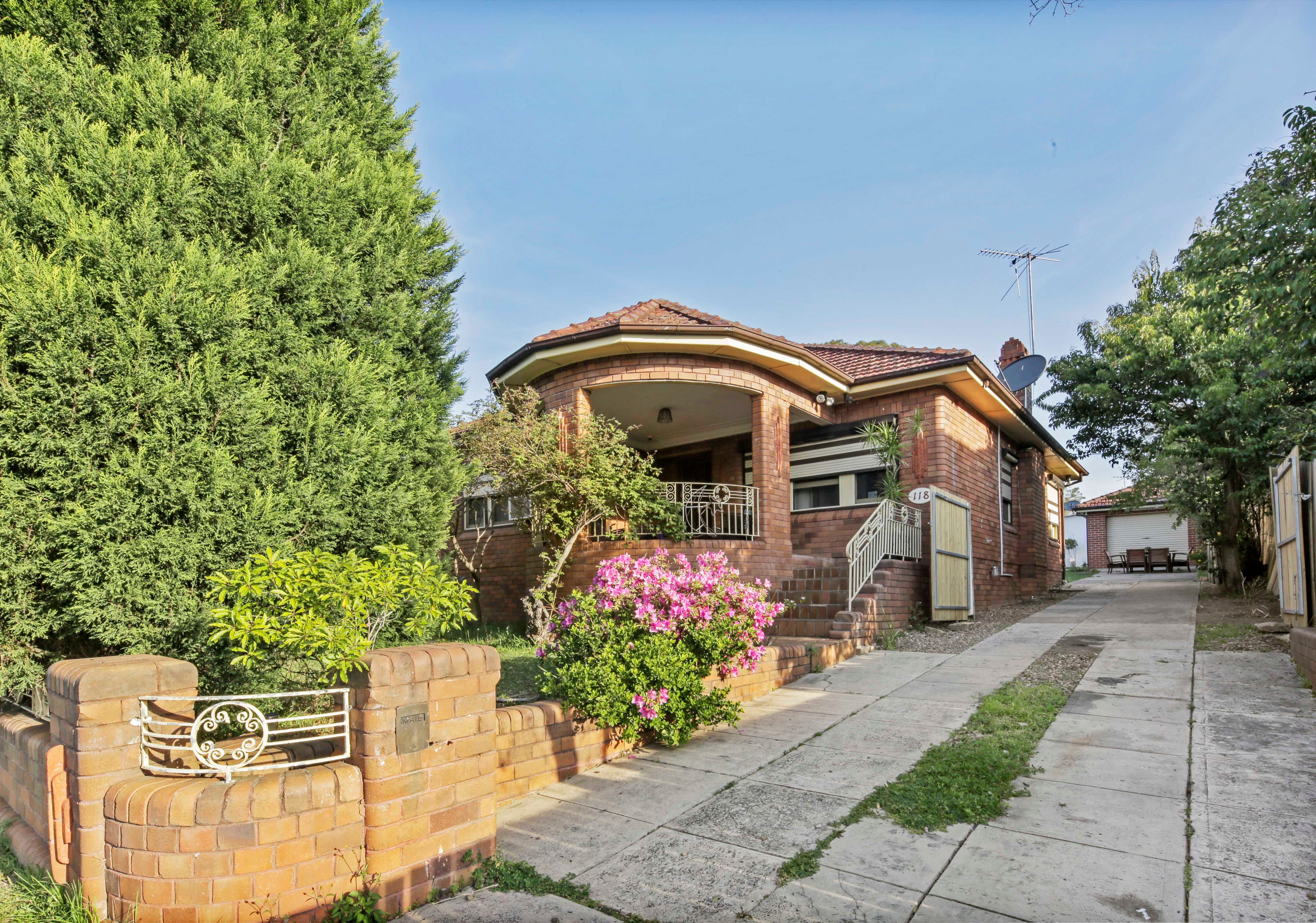 118 Amy Street, Regents Park NSW 2143 House Sold