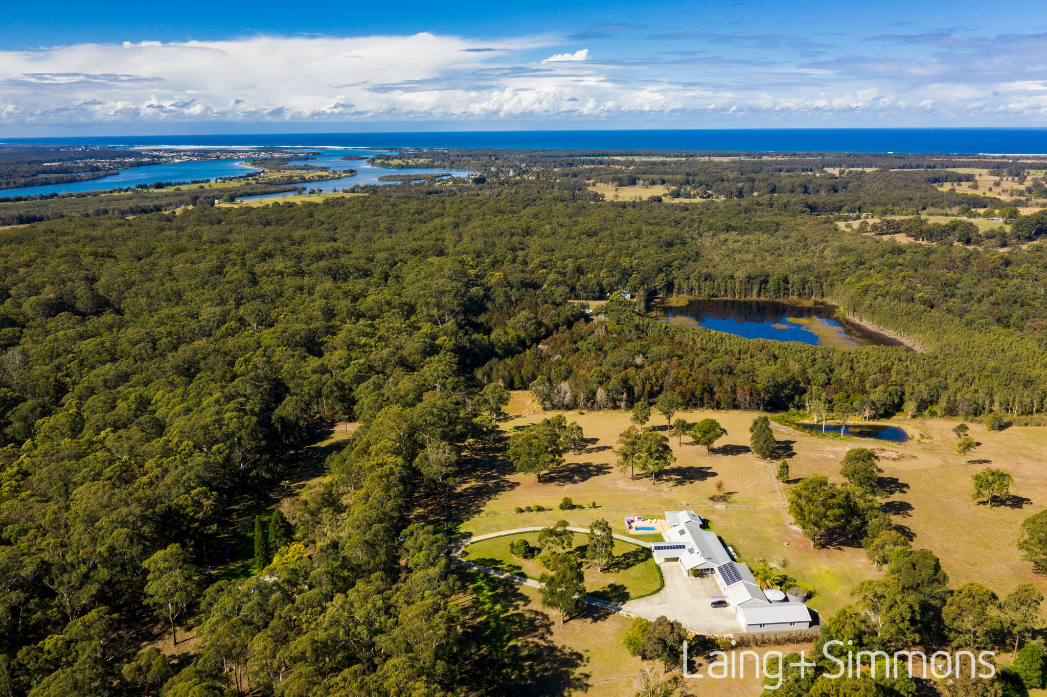 28 Carramar Drive, MITCHELLS ISLAND NSW 2430 AcreageSemirural Sold