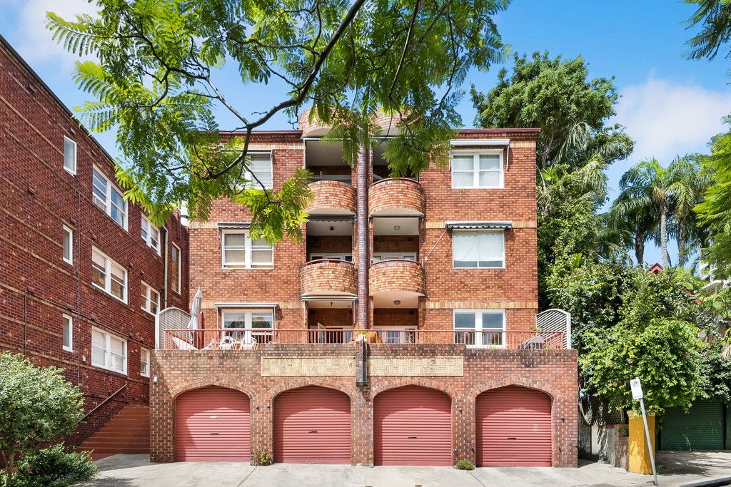 10/16 Yarranabbe Road, Darling Point NSW 2027 Property Information