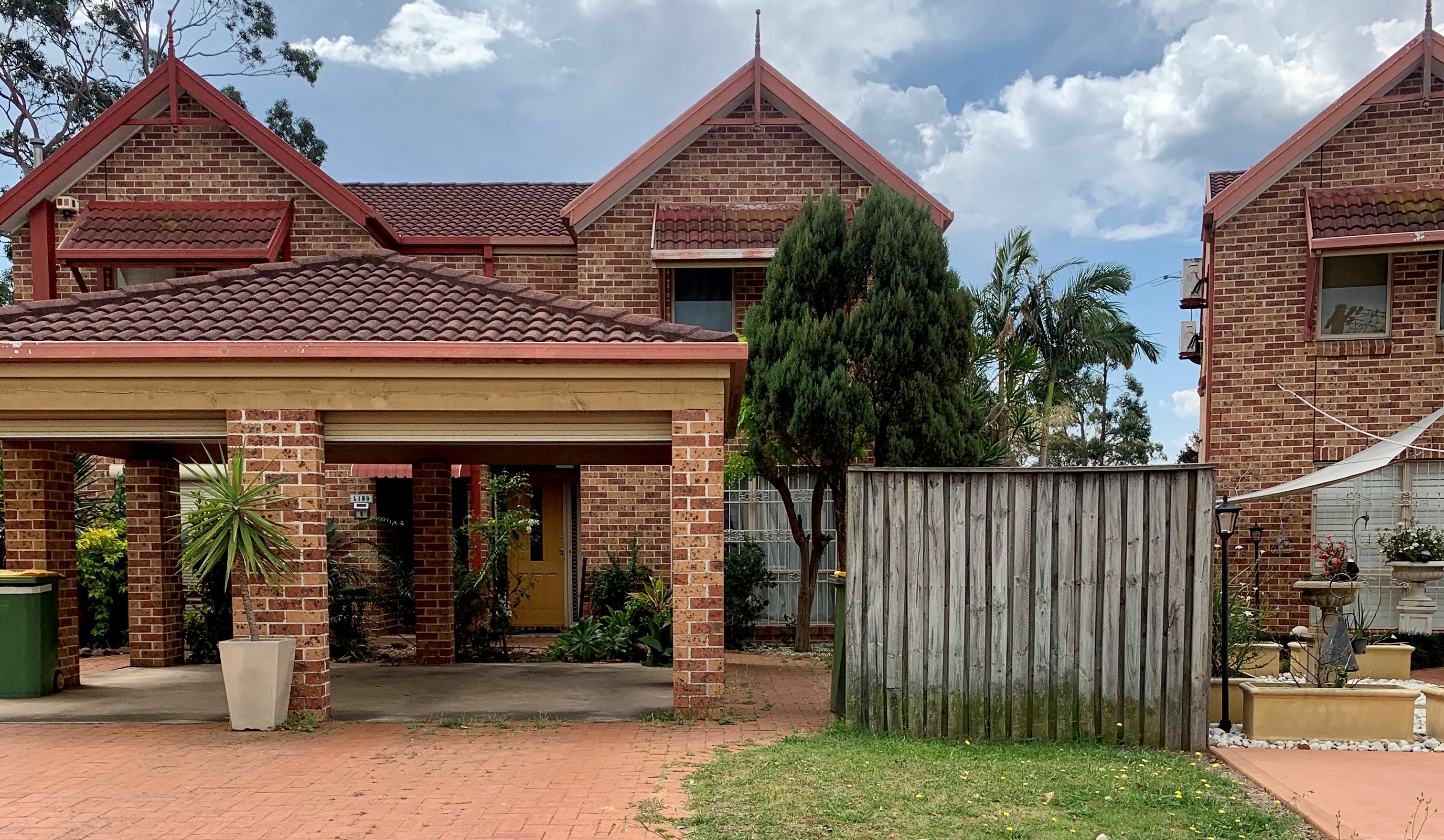 Mount Pritchard NSW 2170 DuplexSemidetached Leased