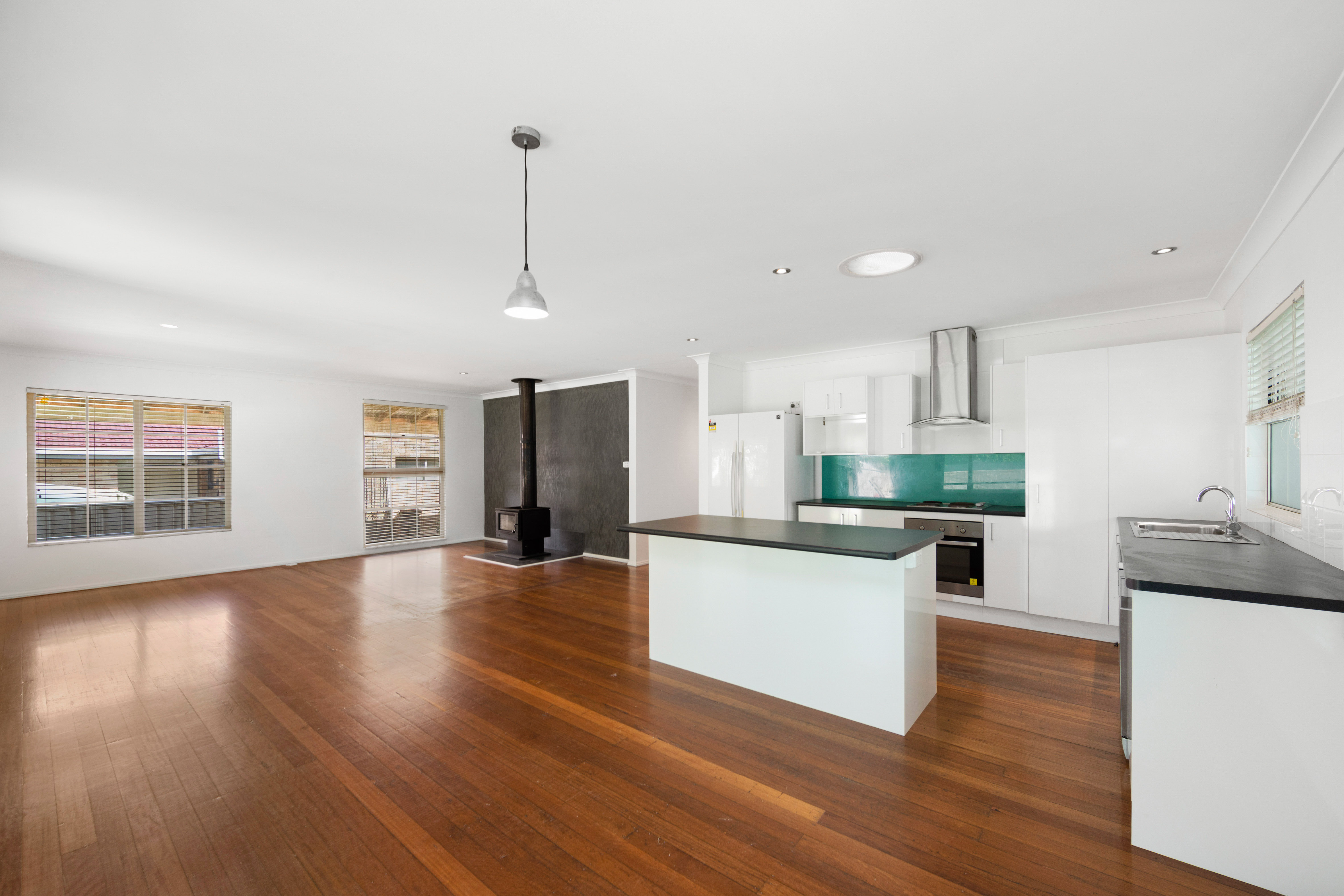 102 Riverside Drive, Port Macquarie NSW 2444 House Sold