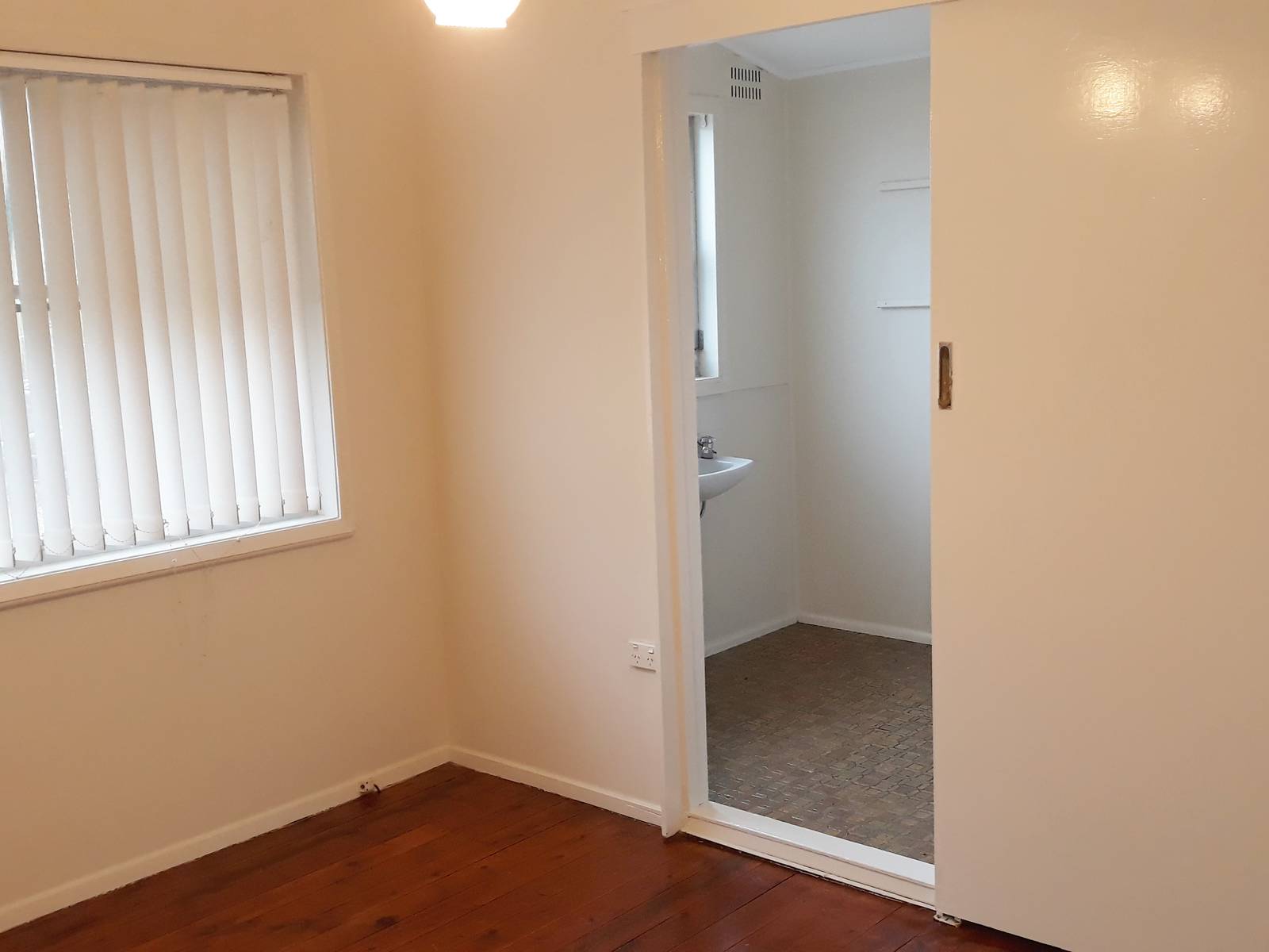 42 Hassall Street, Wetherill Park NSW 2164 House Leased