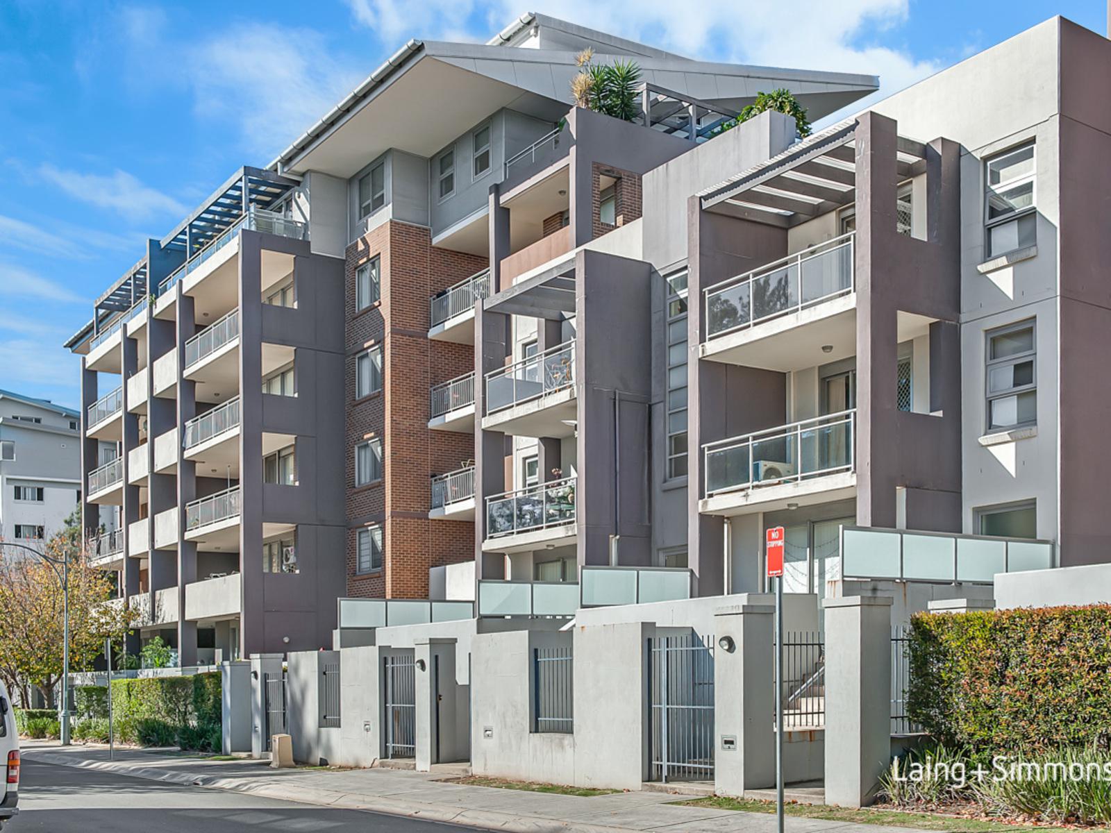 6/4-10 Benedict Court, Holroyd