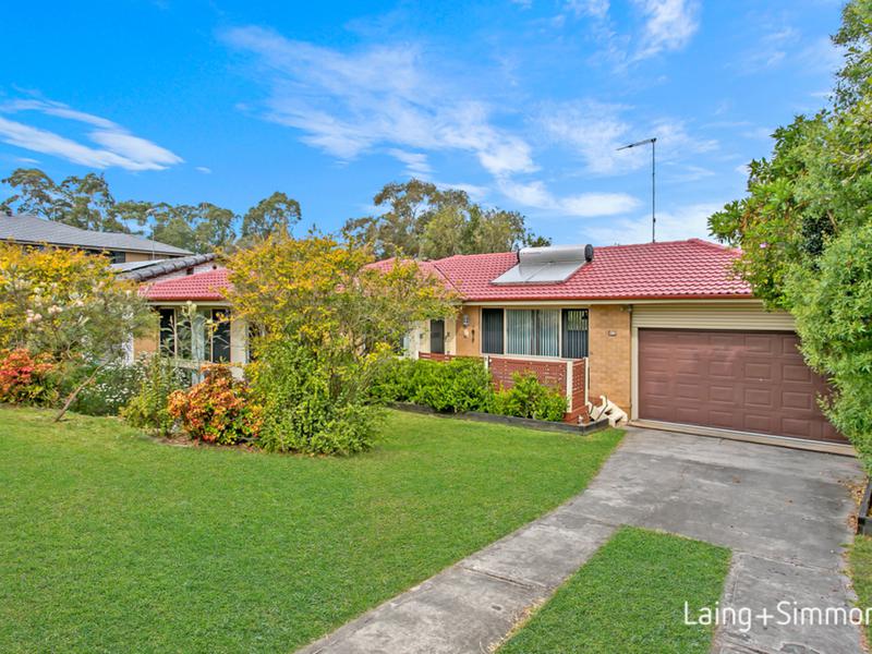81 Hutchins Crescent, Kings Langley