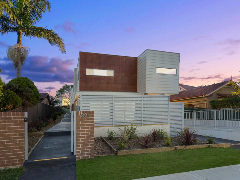 3/321 Port Hacking Road, Miranda