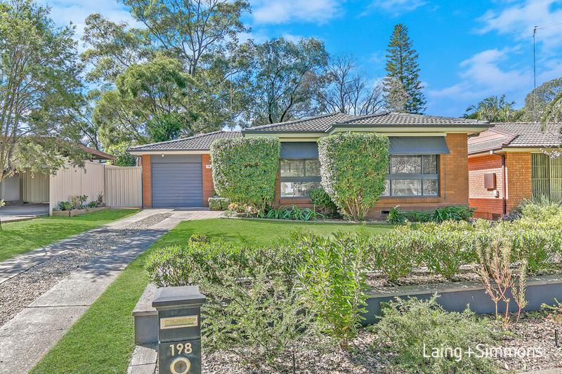 198 Madagascar Dr, Kings Park