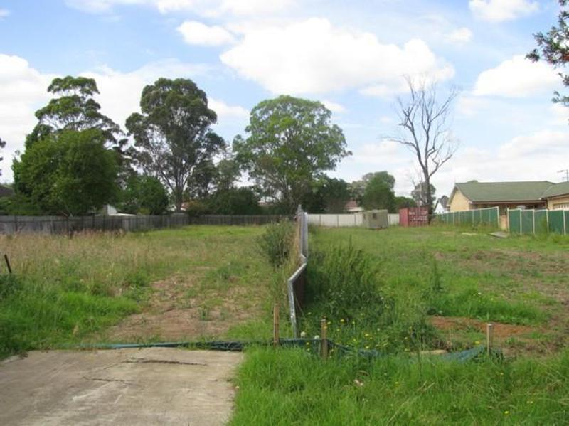 1																										Bindaree Street
														
								Hebersham, NSW 2770