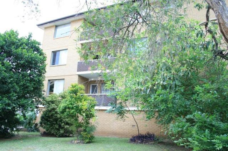 32																										Pitcairn Avenue
														
								Lethbridge Park, NSW 2770