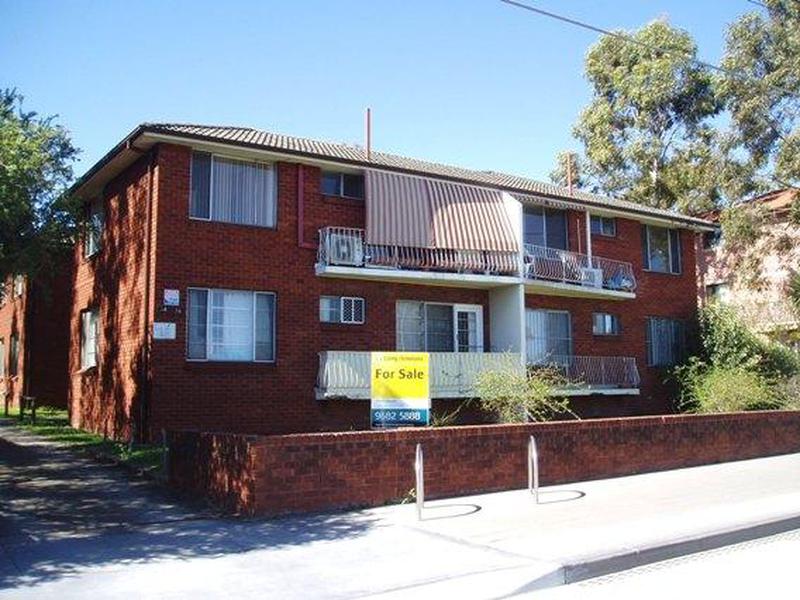 32																										Pitcairn Avenue
														
								Lethbridge Park, NSW 2770